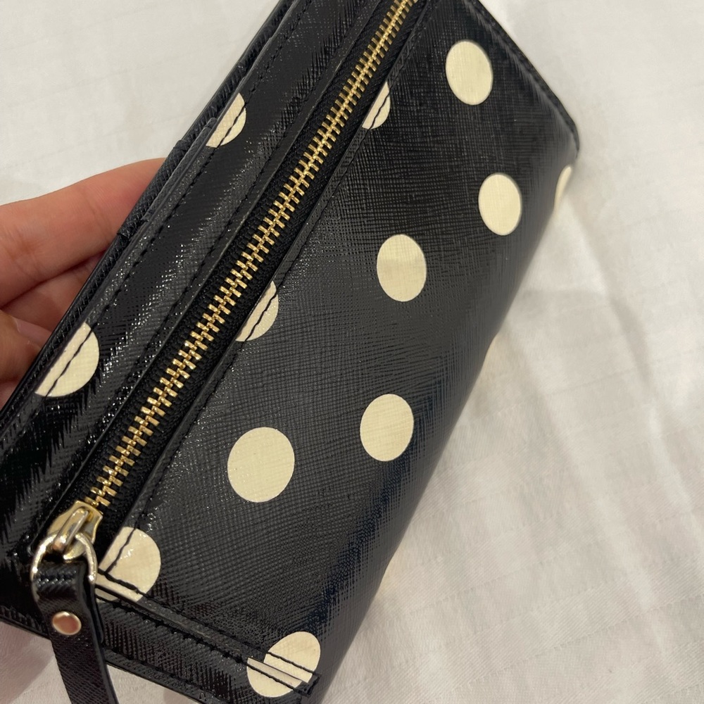 Kate Spade Wallet - Picture 3 of 3